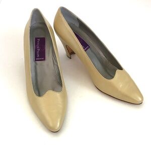 PHYLLIS POLAND Gold Pumps Leather Vintage Heels Gigi Women’s Size 8.5